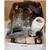 Image 1 : BOX LOT MISC LANTERN PARTS