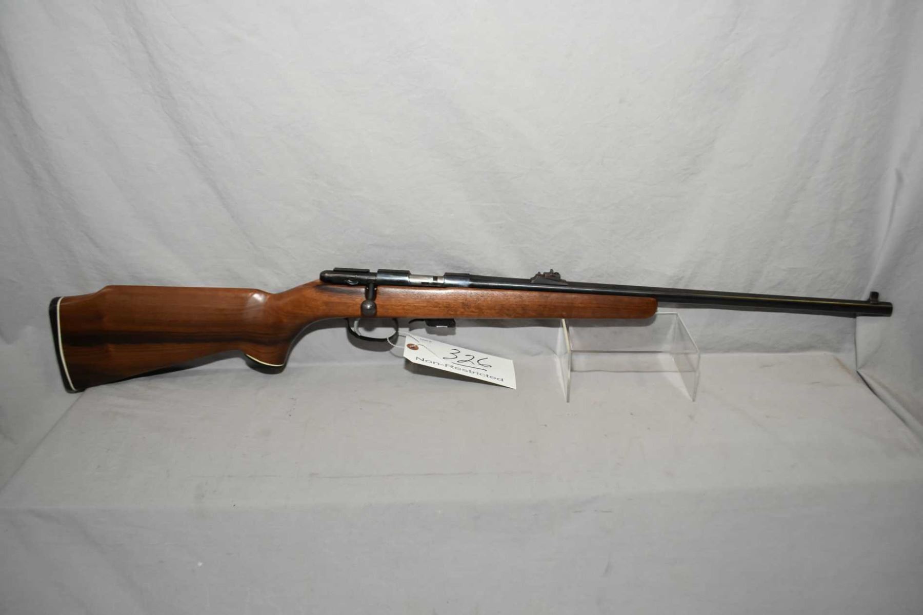 Remington Model 525 22 LR Cal Mag Fed Bolt Action Rifle W 21 Bbl remington-model-525-22-lr-cal-mag-fed-bolt-action-rifle-w-21-bbl