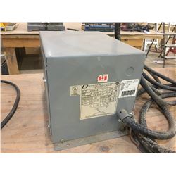 BEAVER 3 PHASE 240 VOLT POWER TRANSFORMER