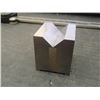 Image 3 : Small NTM Magnetic V-Block, Overall: 1" x 1" x 1"