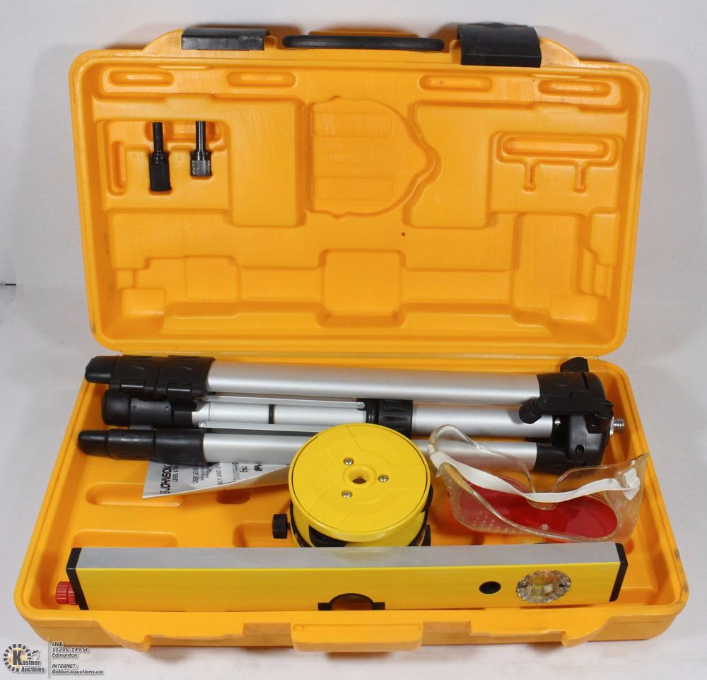 JOHNSON LASER LEVEL KIT IN HARD PLASTIC CASE