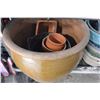 Image 2 : 2 LARGE POTTERY PLANTERS AND PLASTIC PLANTERS AND GARDEN HOSE