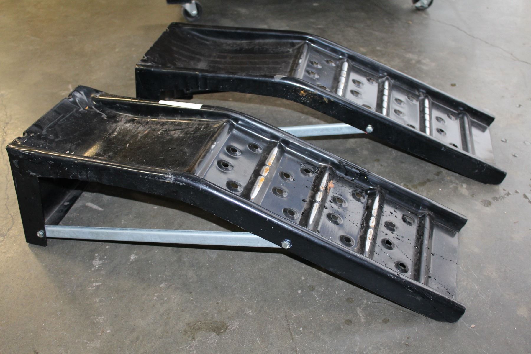 PAIR OF METAL CAR RAMPS