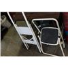 Image 1 : 2 FOLDING 2 STEP LADDERS