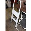 Image 2 : 2 FOLDING 2 STEP LADDERS