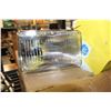 Image 3 : 12 GE BEAM LAMPS