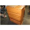 Image 1 : PINE DRESSER