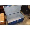 Image 2 : BLUE STORAGE TRUNK
