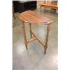 Image 2 : VINTAGE D TABLE