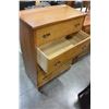 Image 2 : 4 DRAWER MAPLE DRESSER