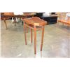 Image 2 : SMALL VINTAGE HALLSTAND