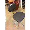 Image 2 : BLACK LEATHER STENO CHAIR