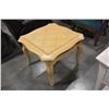 Image 1 : WHITE OAK ENDTABLE
