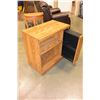 Image 2 : OAK ROLLING STAND