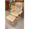 Image 1 : BEIGE LEATHER PALLISER RECLINER CHAIR AND OTTOMAN