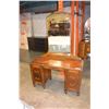 Image 1 : VINTAGE VANITY WITH MIRROR