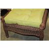 Image 2 : WICKER BENCH