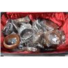 Image 2 : LOT OF VARIOUS WATCHES AND BRACELETS