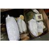 Image 2 : TWO LARGE BOXES OF ESTATE LINENS