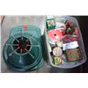Image 1 : TOTE OF CHRISTMAS AND TREE STAND