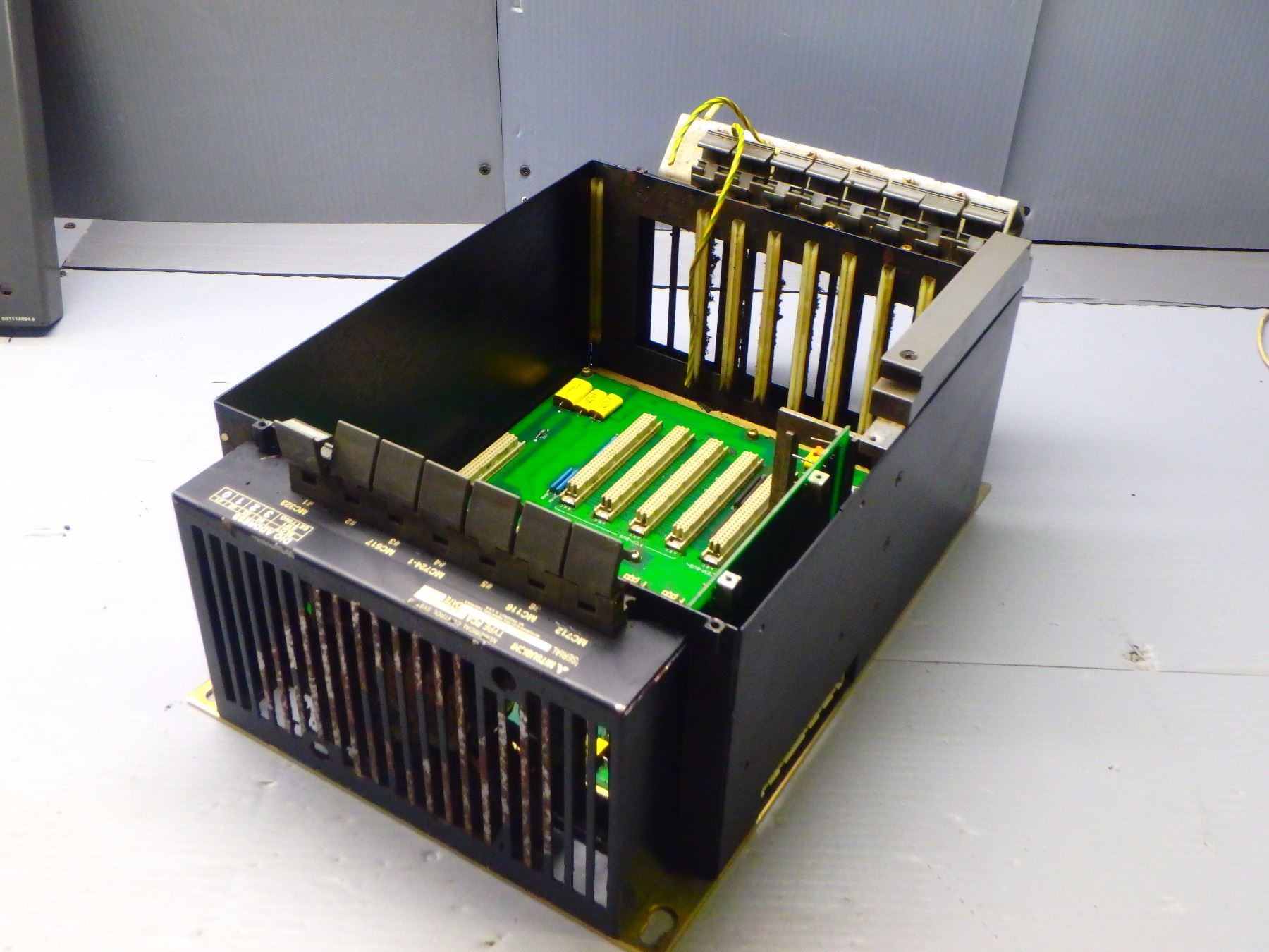 MITSUBISHI M325L2NJ-1 NUMERICAL CONTROL SYSTEM RACK