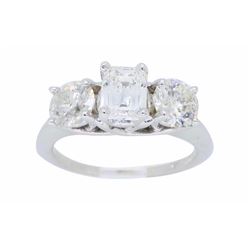 14KT White Gold 1.85ctw Diamond Ring