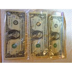 PAPER MONEY - AMERICAN $1 - 3 TTL