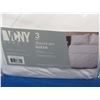 Image 1 : New VCNY 3 pc.Queen Duvet set