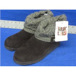 New Mukluks womens size 8
