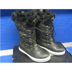 New womens size 8 winter boots