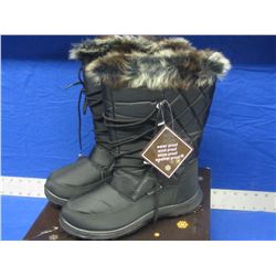 New Snowtech winter boots size 9 waterproof / windproof