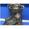 Image 1 : New Snowtech winter boots size 9 waterproof / windproof