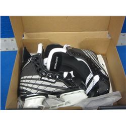 New Bauer youth size 9 skates