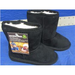 New Dawgs micro fibre winter boots youth/toddler size 4/5