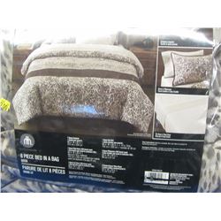 New Queen 8 piece bed in a bag
