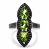 Image 2 : STERLING SILVER PERIDOT AND BLACK SPINEL RING