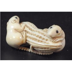 Ivory netsuke, mice on a cornob