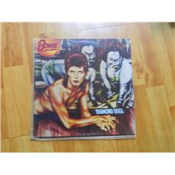 VINYL RECORD - DAVID BOWIE - DIAMOND DOGS - CPL1 0576- condition - fair