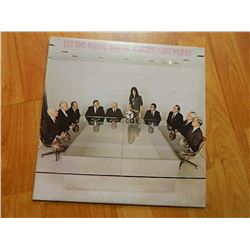 VINYL RECORD - JOE PERRY PROJECT - LET THE MUSIC DO THE TALKING - JC 36388- condition - fair