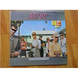 VINYL RECORD - AC/DC - DIRTY DEEDS DONE CHEAP - SD 16033 - condition - really good