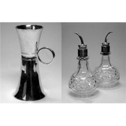 A modern silver double-ended spirit measure by the Adie Bros, Birmingham 1961, with reeded ring han.