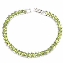 Natural Top Rich Green Peridot  82 Cts Bracelet