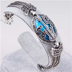 BRACELET - VINTAGE STYLE CRAFTING OF TURQUOIS LIKE GEM IN GERMAN STERLING SILVER SETTING WITH 18K GO