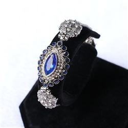 BRACELET - VINTAGE STYLE CRAFTING OF SAPPHIRE LIKE GEM IN GERMAN STERLING SILVER SETTING WITH 18K GO