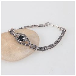 BRACELET - VINTAGE STYLE CRAFTING OF BLACK ONYX STYLE GEMS IN GERMAN STERLING SILVER SETTING WITH 18