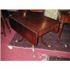 Image 1 : A Regency mahogany Pembroke table, the rounded rectangular twin flap top with reeded edge above an..