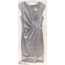 SIZE MEDIUM DRESS WITH CAP SLEEVE V-NECK LACE