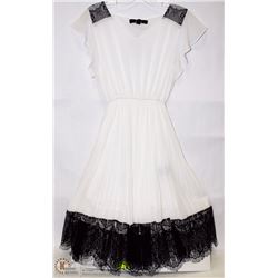 SIZE MEDIUM CAP SLEEVE SHEER ALINE WITH BLACK LACE