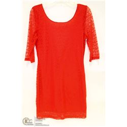 SIZE LARGE RED SCOOP NECK WITH DEEP V BACK MID