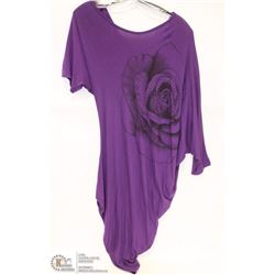 SIZE 2XL ASYMMETRICAL TSHIRT STYLE MID LENGTH